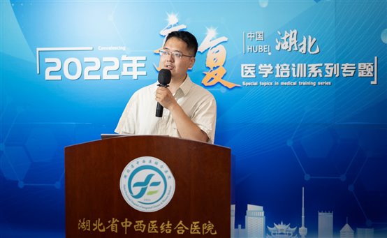 男人的照片上寫著字

描述已自動生成